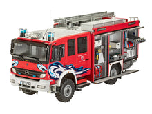 Laden Sie das Bild in den Galerie-Viewer, Revell 07586 - Schlingmann TLF 16/25