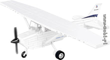 Laden Sie das Bild in den Galerie-Viewer, COBI 26620 - Cessna 172 Skyhawk-White