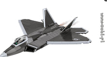 Laden Sie das Bild in den Galerie-Viewer, COBI 5855 - Lockheed F-22 Raptor