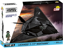 Laden Sie das Bild in den Galerie-Viewer, COBI 5903 - Lockheed F-117 Nighthawk