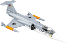 Laden Sie das Bild in den Galerie-Viewer, COBI 5907 -Lockheed F-104 Starfighter