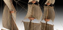 Laden Sie das Bild in den Galerie-Viewer, Revell 05620 - Spanish Galleon
