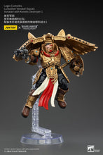 Laden Sie das Bild in den Galerie-Viewer, Warhammer The Horus Heresy Actionfigur 1/18 Legio Custodes Custodian Venatari Squad Venatari with Kenetic Destroyer 1