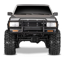 Laden Sie das Bild in den Galerie-Viewer, TRAXXAS TRX-4 Nissan Pathfinder Silver RTR **Vorbestellung**