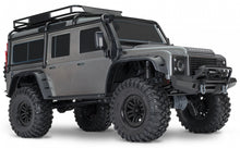 Laden Sie das Bild in den Galerie-Viewer, TRAXXAS TRX-4 Scale & Trail Crawler Land Rover Defender Silver RTR