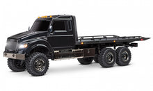 Laden Sie das Bild in den Galerie-Viewer, TRAXXAS TRX-6 Ultimate RC Hauler 6x6 TQi Black