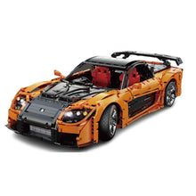 Laden Sie das Bild in den Galerie-Viewer, Cada C61502W - Mazda RX7