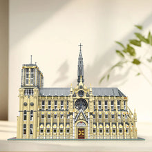 Laden Sie das Bild in den Galerie-Viewer, Lesdiy Kathedrale Notre Dame