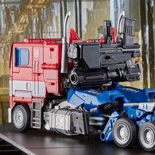 Laden Sie das Bild in den Galerie-Viewer, Transformers: Bumblebee Masterpiece Movie Series Actionfigur MPM-12 Optimus Prime 28 cm
