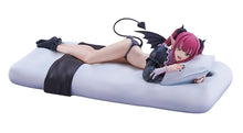 Laden Sie das Bild in den Galerie-Viewer, My Dress-Up Darling Statue 1/7 Marin Kitagawa: Liz Ver. 23 cm