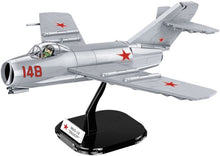 Laden Sie das Bild in den Galerie-Viewer, COBI 2416 - MiG-15 Fagot