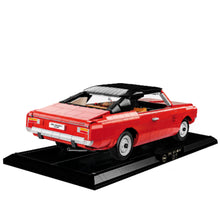 Laden Sie das Bild in den Galerie-Viewer, COBI 24344 - Opel Rekord C Coupe  Executive Edition