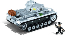 Laden Sie das Bild in den Galerie-Viewer, COBI 2523 - Panzer III Ausf.E