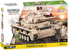Laden Sie das Bild in den Galerie-Viewer, COBI 2562 - Panzer III AUSF.J