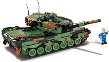 Laden Sie das Bild in den Galerie-Viewer, COBI 2618 - Leopard 2 A4 Deutsches Panzermuseum Munster