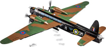 Laden Sie das Bild in den Galerie-Viewer, COBI 5723 - Vickers Wellington Mk.II