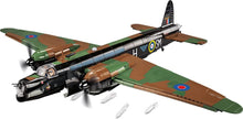 Laden Sie das Bild in den Galerie-Viewer, COBI 5723 - Vickers Wellington Mk.II