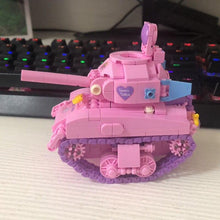 Laden Sie das Bild in den Galerie-Viewer, LOZ 1118 Pinker Panzer