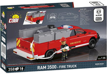 Laden Sie das Bild in den Galerie-Viewer, COBI 24612 - RAM 3500 Fire Truck
