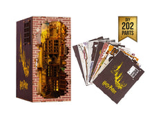 Laden Sie das Bild in den Galerie-Viewer, Revell 00530 - Tiny Adventures Diagon Alley-Harry Potter
