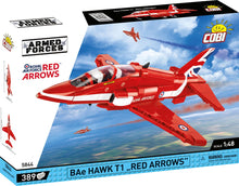 Laden Sie das Bild in den Galerie-Viewer, COBI 5844 - BAe Hawk T1 Red Arrows
