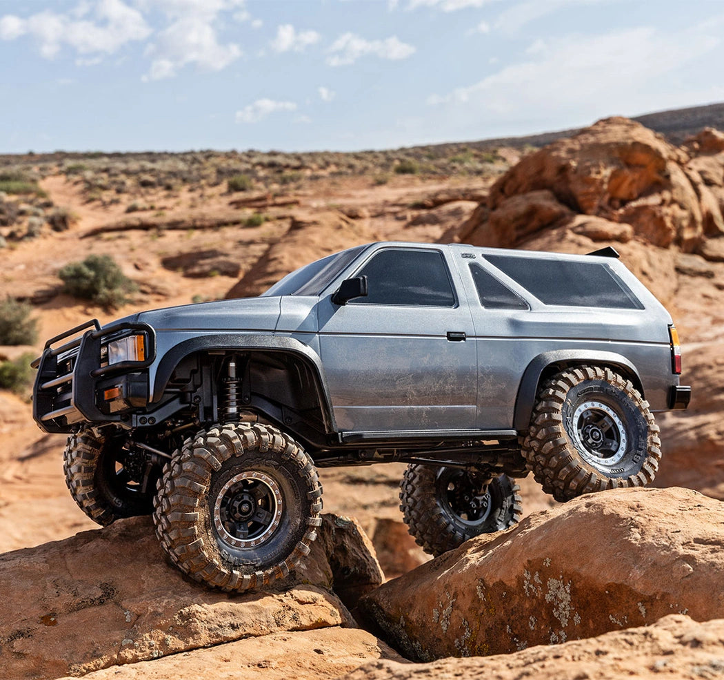 TRAXXAS TRX-4 Nissan Pathfinder Silver RTR **ohne Akku und Lader**
