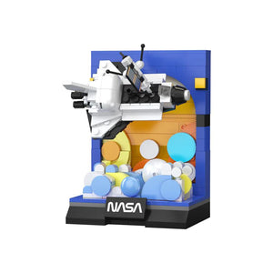 Cada C56041W - Space Shuttle Discovery