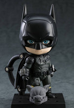 Laden Sie das Bild in den Galerie-Viewer, The Batman Nendoroid Actionfigur Batman 10 cm
