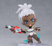 Laden Sie das Bild in den Galerie-Viewer, Overwatch 2 Nendoroid Actionfigur Sojourn 10 cm
