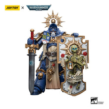 Laden Sie das Bild in den Galerie-Viewer, Warhammer 40k Actionfigur 1/18 Ultramarines Primaris Captain with Relic Shield and Power Sword 12 cm
