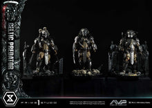 Laden Sie das Bild in den Galerie-Viewer, The Alien vs. Predator Museum Masterline Series Statue 1/3 Celtic Predator Bonus Ver. 95 cm
