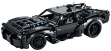 Laden Sie das Bild in den Galerie-Viewer, LEGO® Technic 42127 BATMANS BATMOBIL
