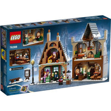 Laden Sie das Bild in den Galerie-Viewer, LEGO® Harry Potter™ 76388 Besuch in Hogsmeade
