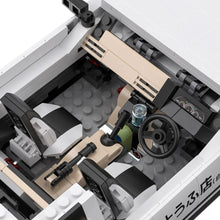 Laden Sie das Bild in den Galerie-Viewer, Cada C61024W - Initial-D Toyota AE86 Trueno (1324 Teile)
